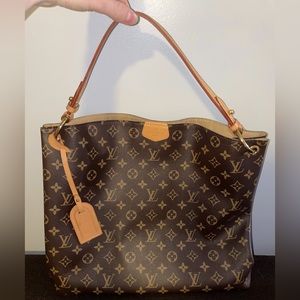 Authentic Louis Vuitton Graceful MM hobo in classic monogram canvas.
